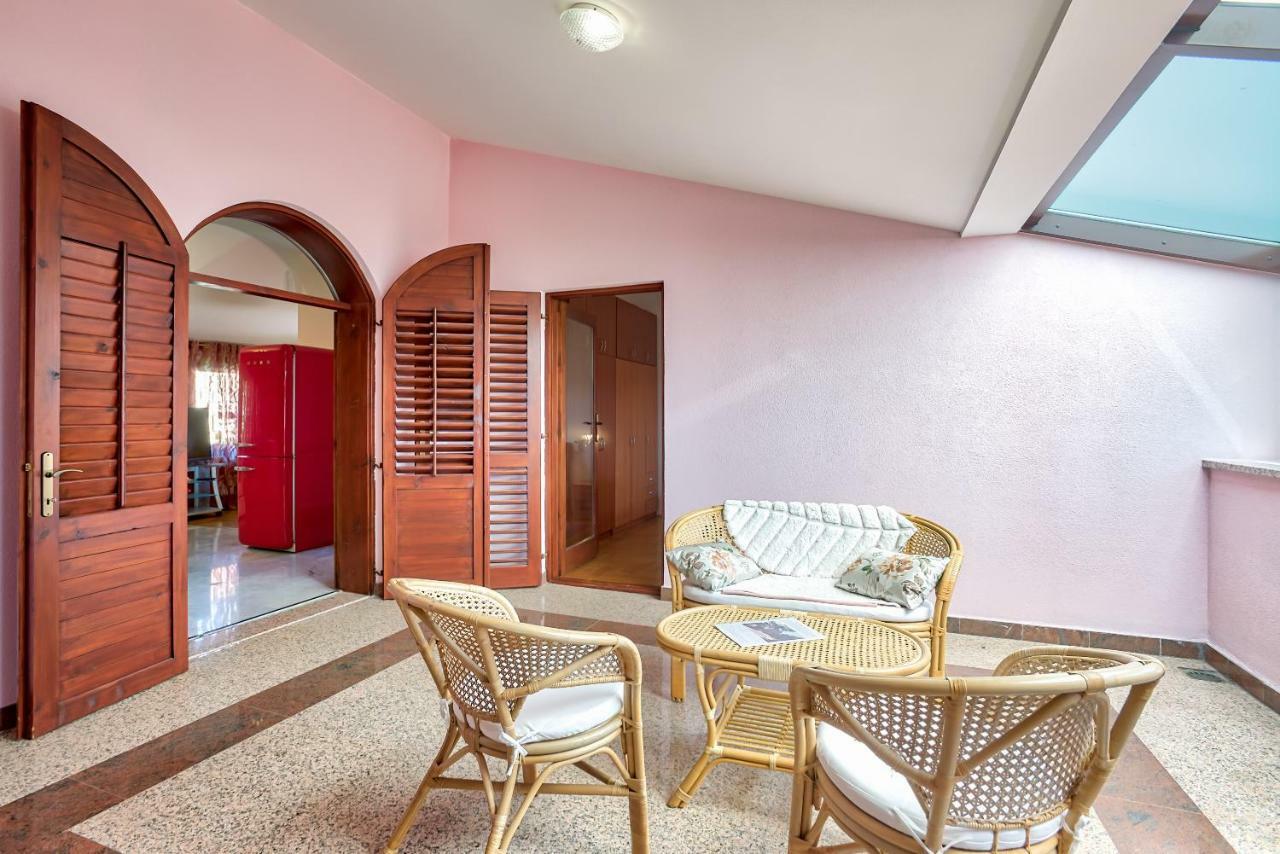 Villa Valentina Premantura Exterior photo